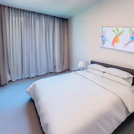 Realty Company Luxury Apartman Róma