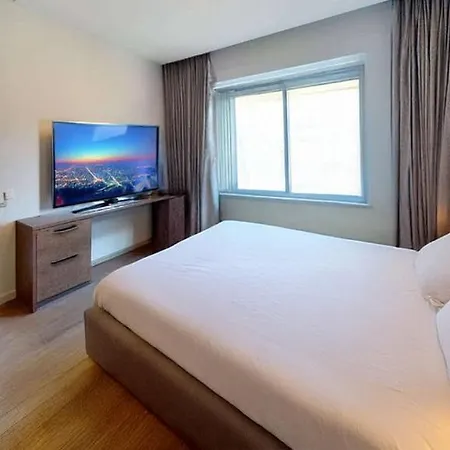 Realty Company Luxury Apartman